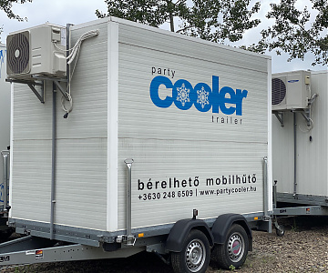 Bérelhető hűtőkocsi -
